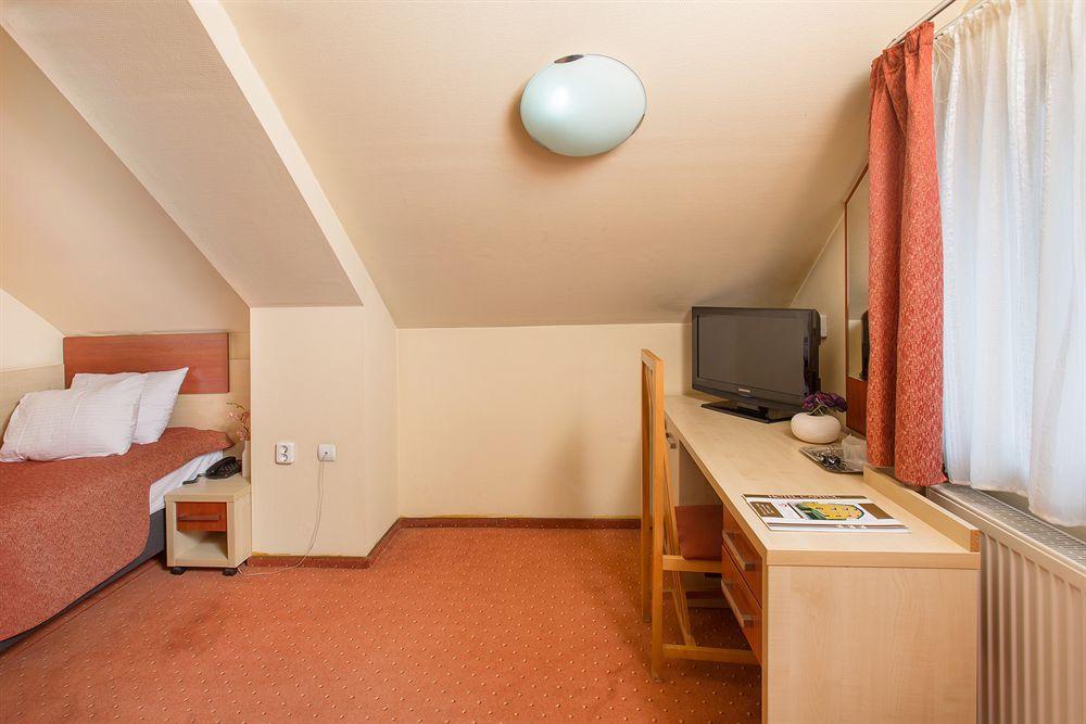 Lol Et Lola Hotel